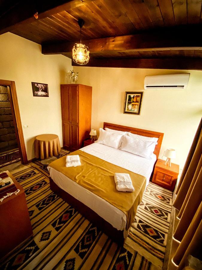 Hotel Iliria Canaj Экстерьер фото