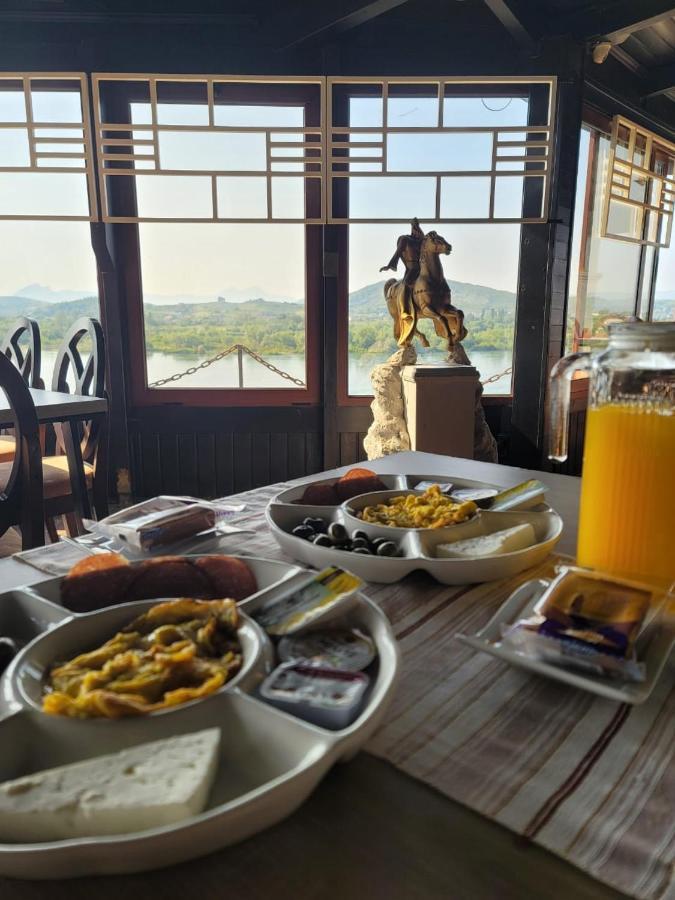 Hotel Iliria Canaj Экстерьер фото